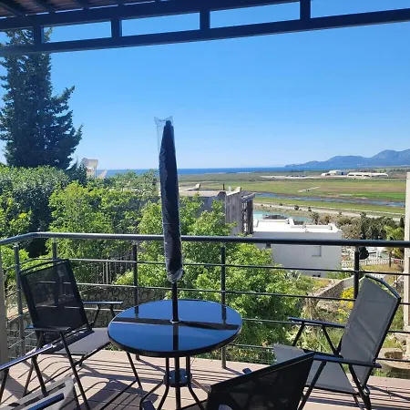 Ideal Konumda Huzur Dolu Ev דלמן