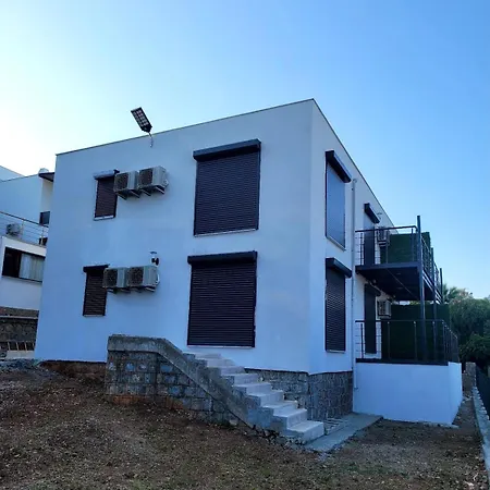 Ideal Konumda Huzur Dolu Ev וילה